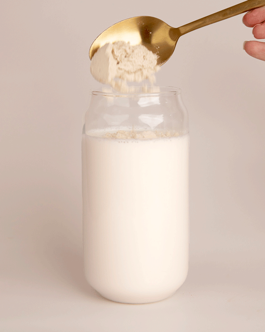 Nutra Organics Thriving Protein Unflavoured Stirring