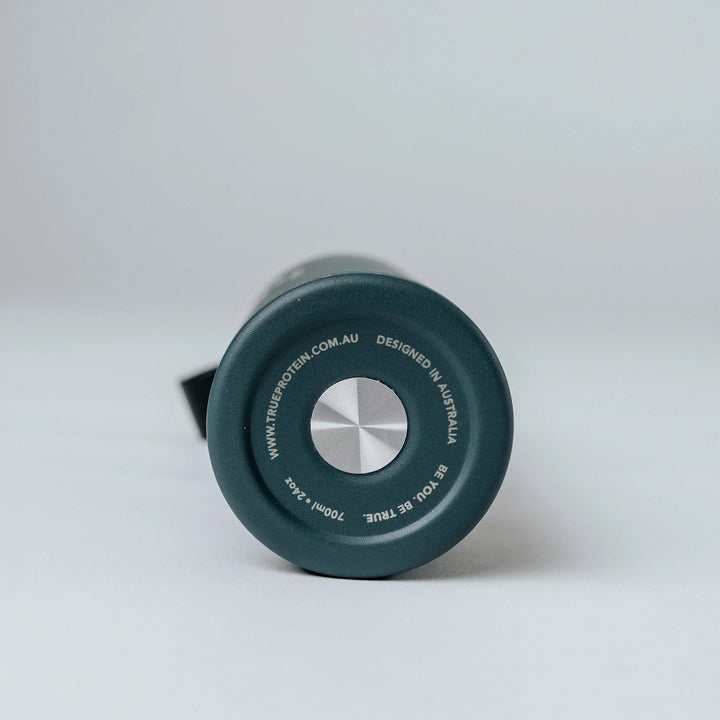 True Protein Insulated Water Bottle 700ml base